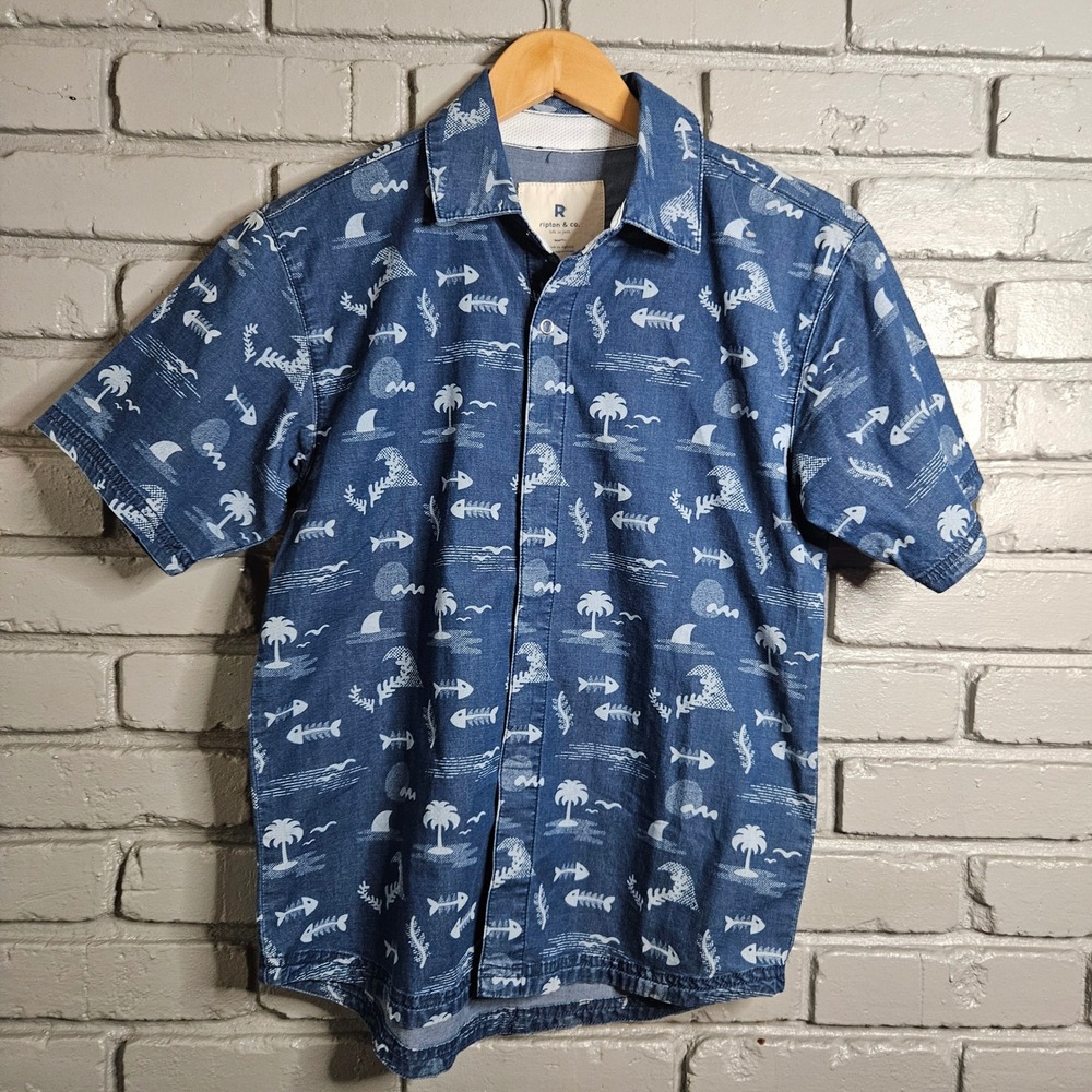 Ripton & Co.‎ Unisex XS Blue Nautical Shark Fish Print Short Sleeve Snap Shirt